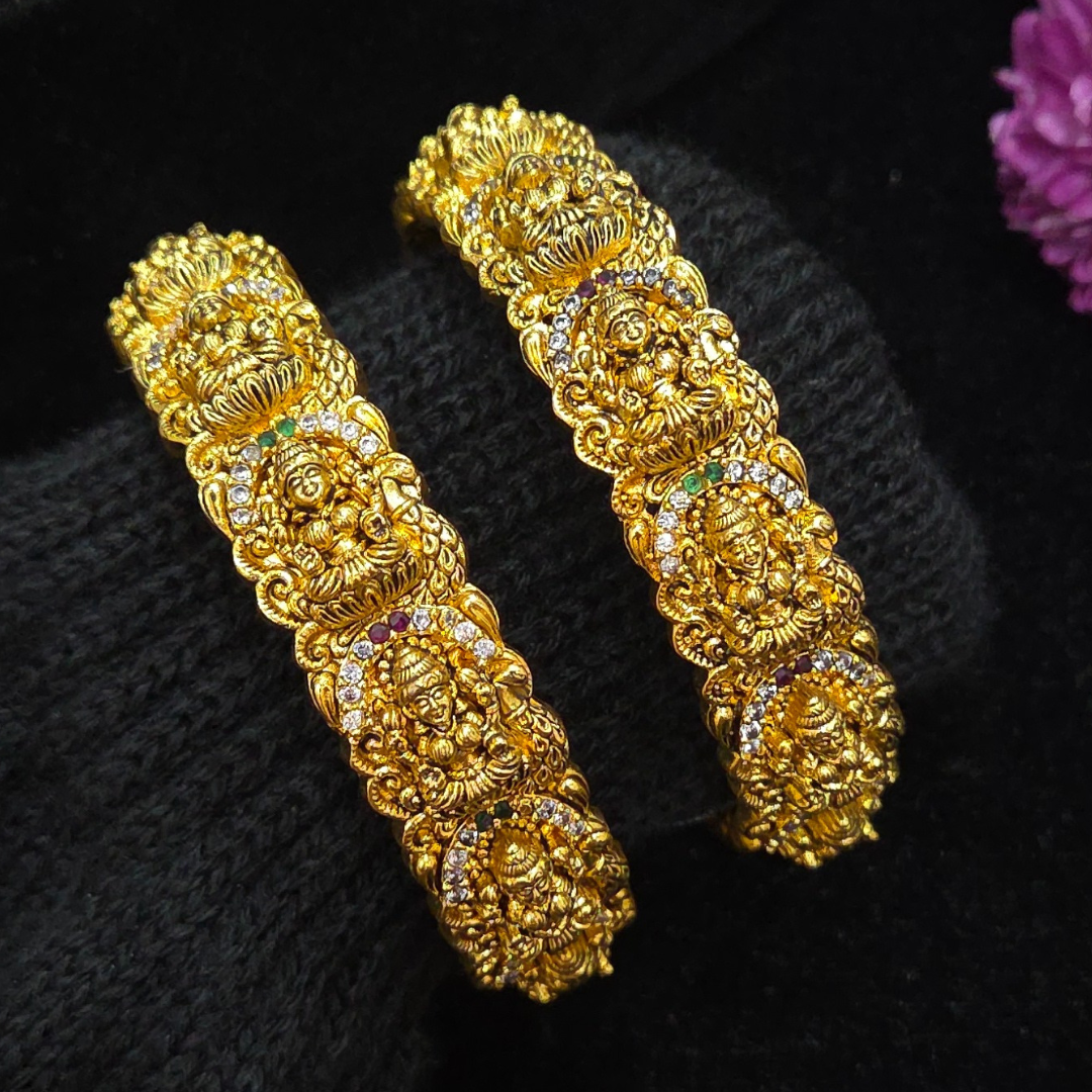 Untitled design (2) Nakshi Lakshmi Bangles - Image 1