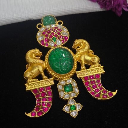 Jadau Kundan Tigernail Pendant