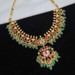 jadau kundan chokers