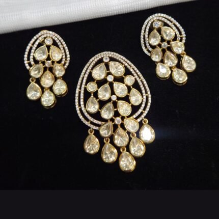 Mossainite pendant set