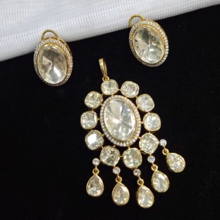 Mossainite pendant set