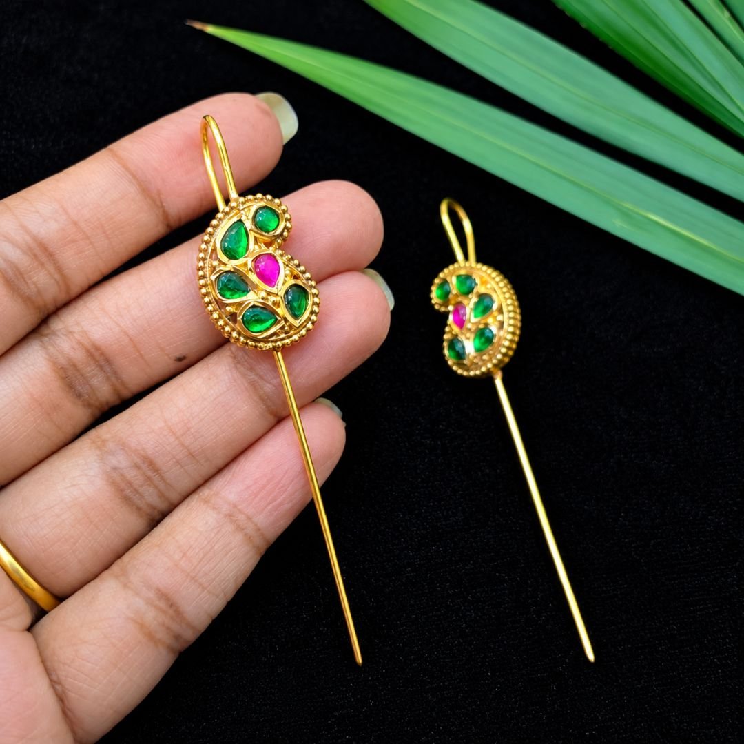 999 (4) Nakkashi Needle Cuffs - Image 1